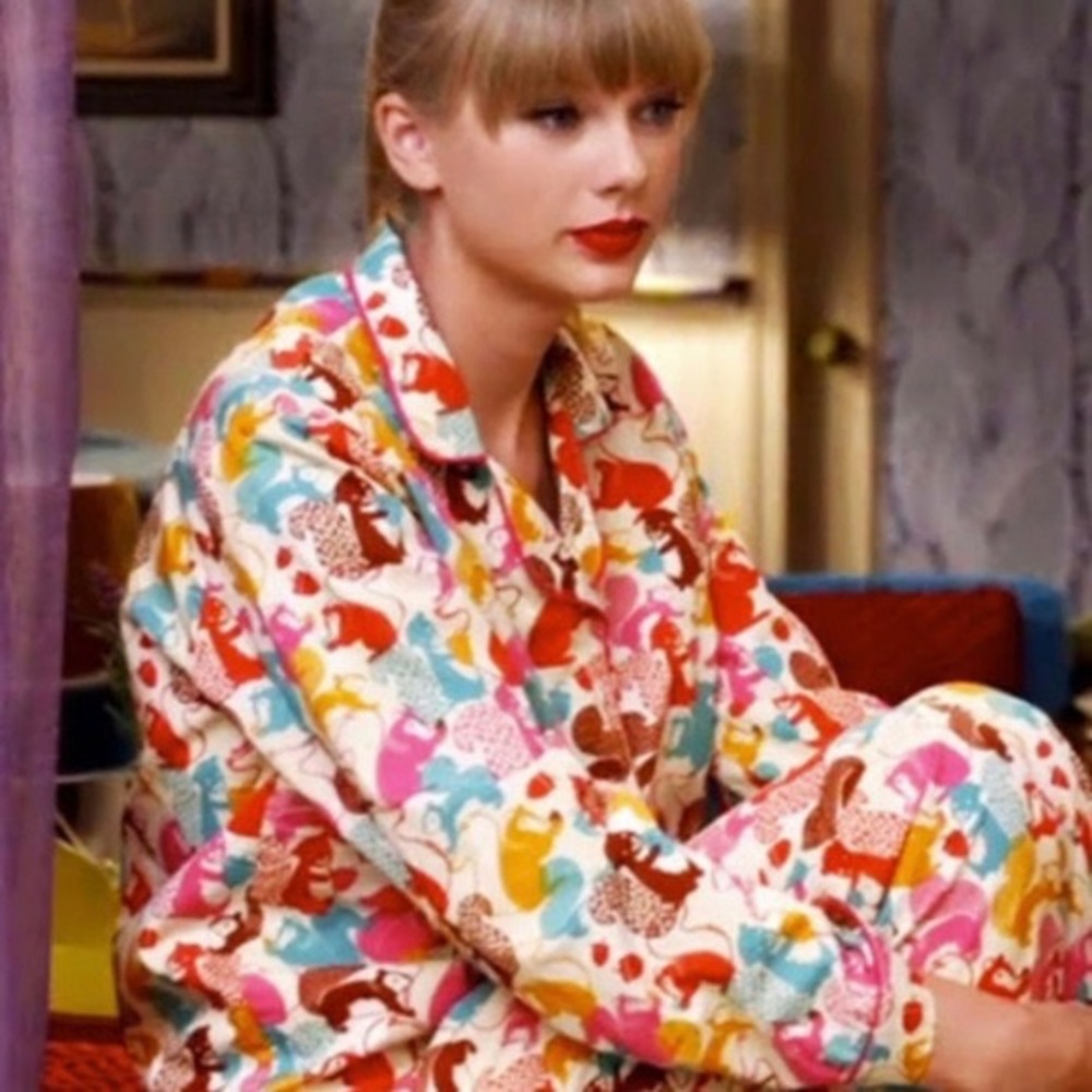 Taylor Swift rare pajama set
